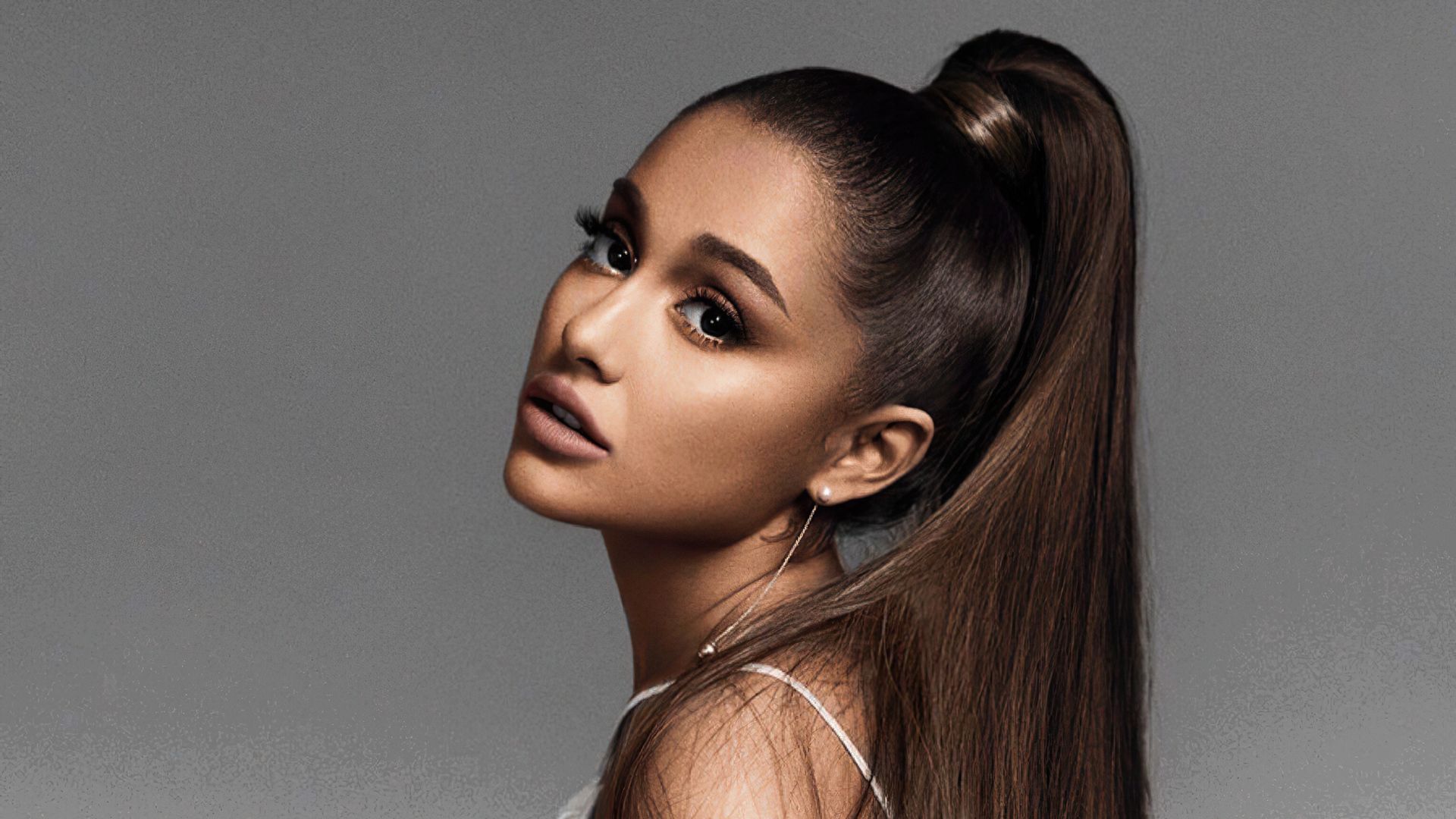 ariana grande don't look up