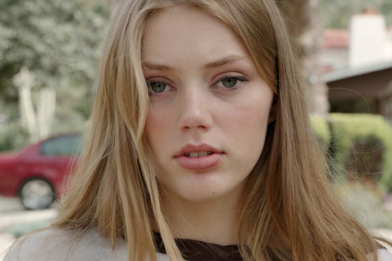 Grace Van Dien, Stranger Things 4. sezon kadrosuna katıldı 8 Grace Van Dien